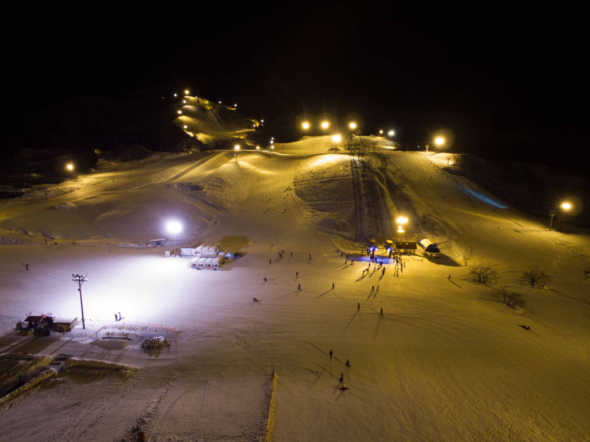 毎日ナイター営業中!