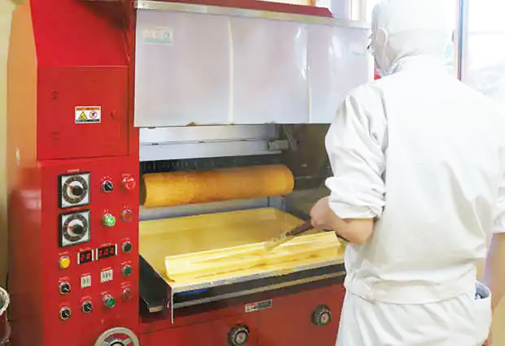 職人が一層一層丁寧に焼き上げるこだわりのバウムクーヘン
